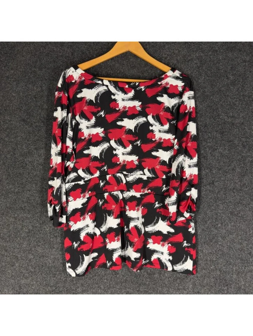 AGB Top Women 2X Plus Black Geometric V-Neck 3/4 Sleeve Pullover Casual Stretch